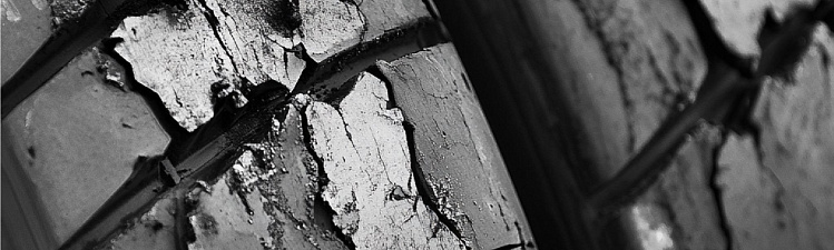 Трещины на шинах Трещины на шинах