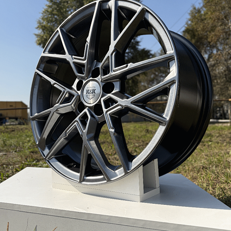 Вудроф (КС1044) 7.000xR18 5x108 DIA59.6 ET41 дарк платинум