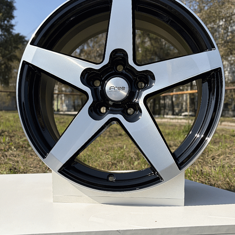 Токен (КС1127) 6.500xR17 5x114.3 DIA66.6 ET37 Блэк Джек